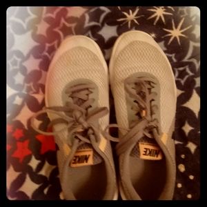 Casual nike trainers